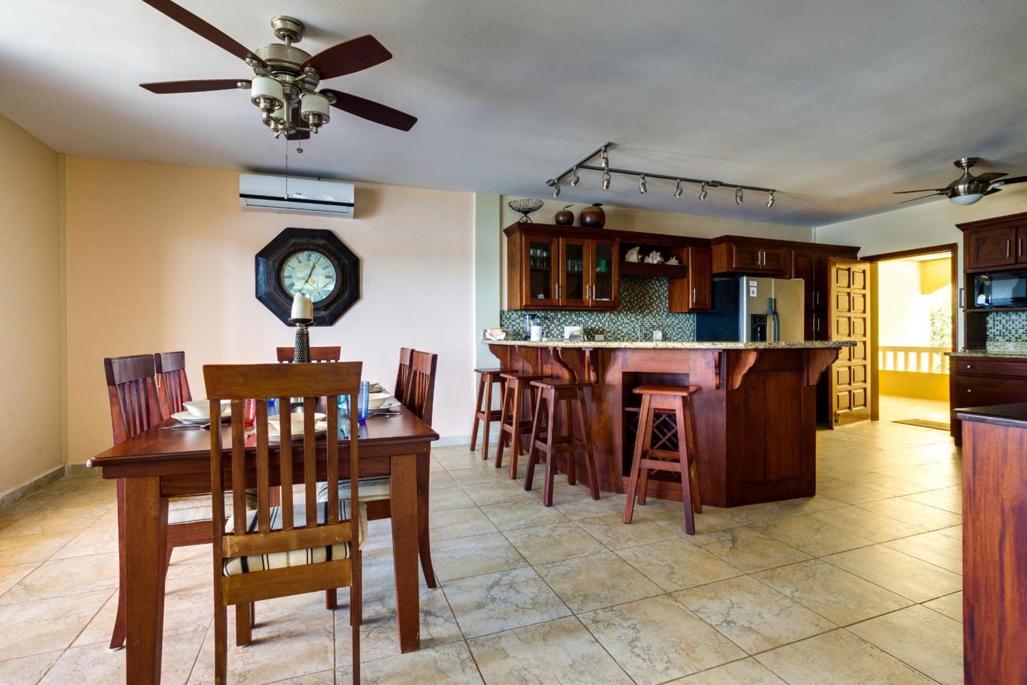 Los Porticos Placencia Room photo