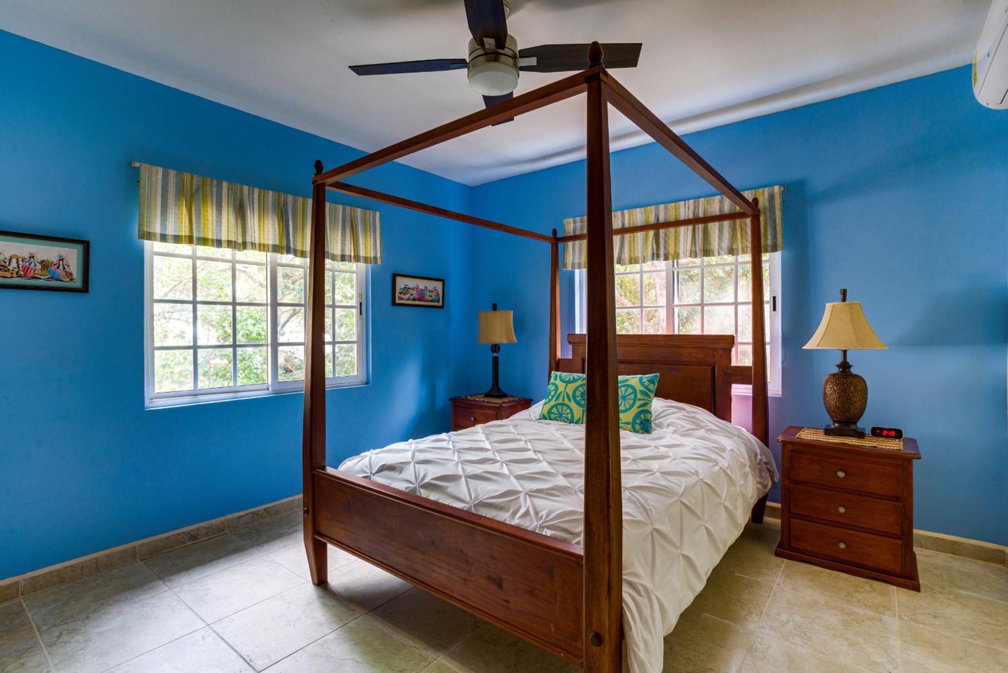 Los Porticos Placencia Room photo