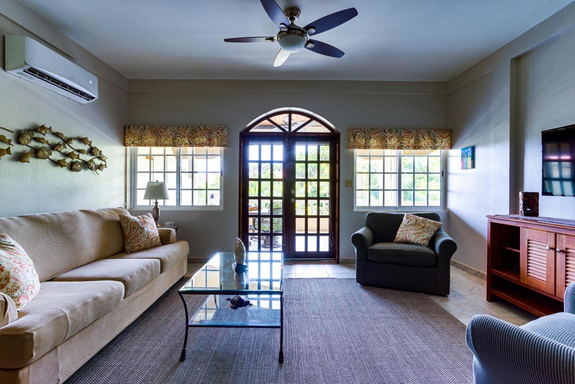 Los Porticos Placencia Room photo