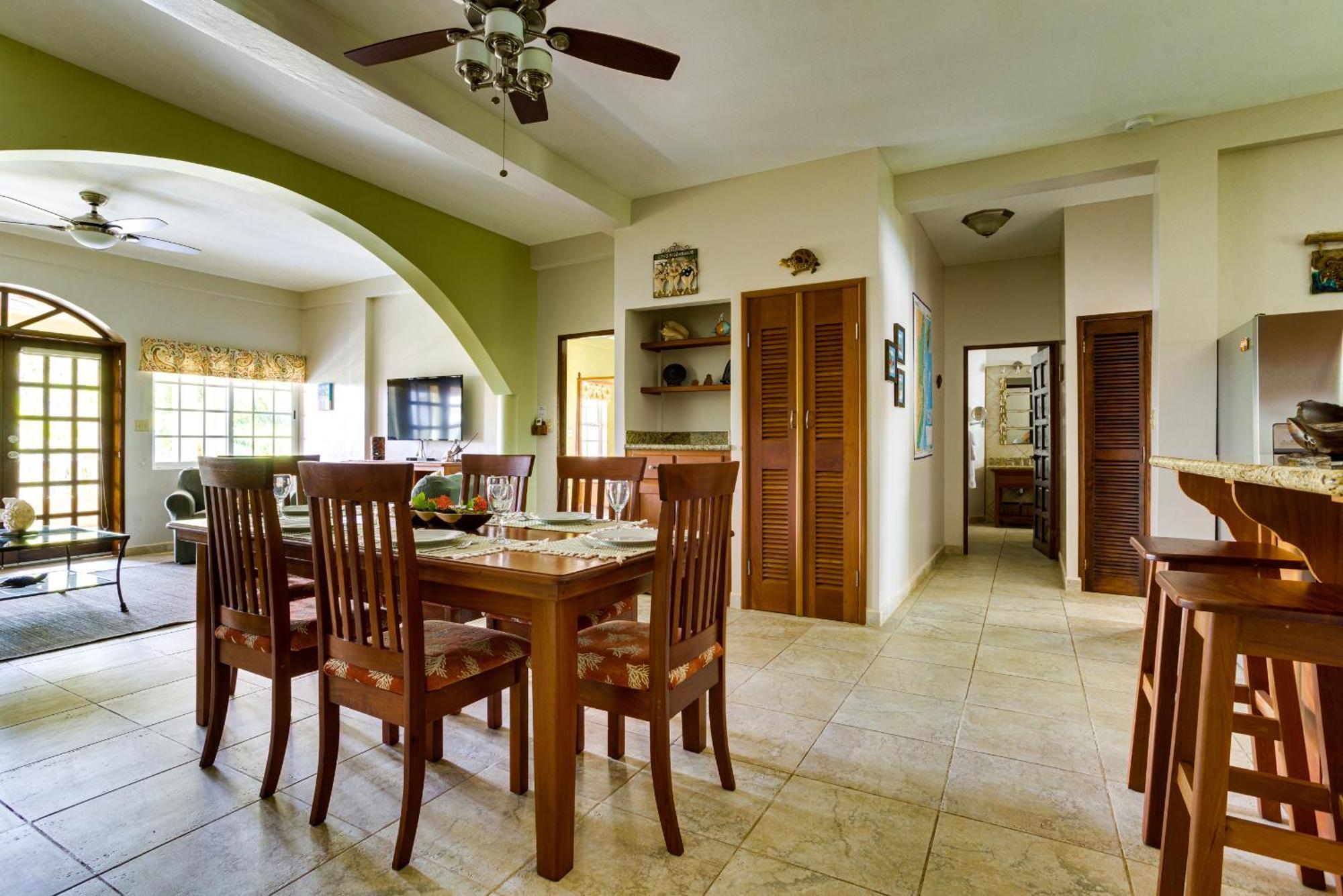 Los Porticos Placencia Room photo