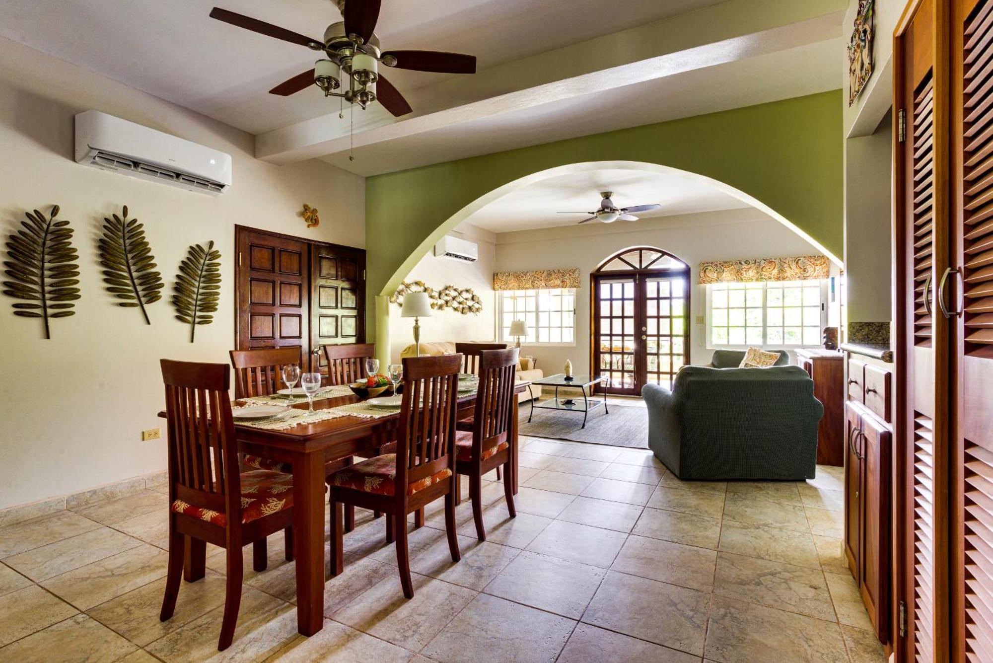Los Porticos Placencia Room photo